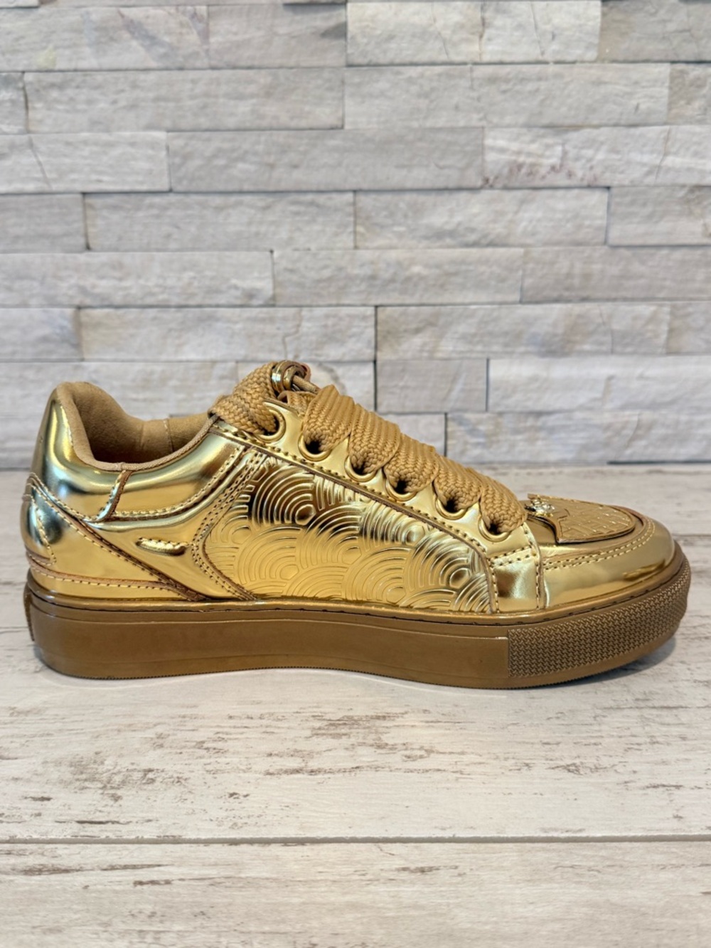 Kurt Geiger London Women's 40EU Southbank Tag Gold Metallic Platform Sneakers - Picture 8 of 12